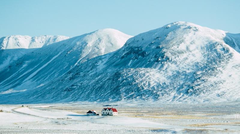 White fairytale and Northern lights – Iceland in winter