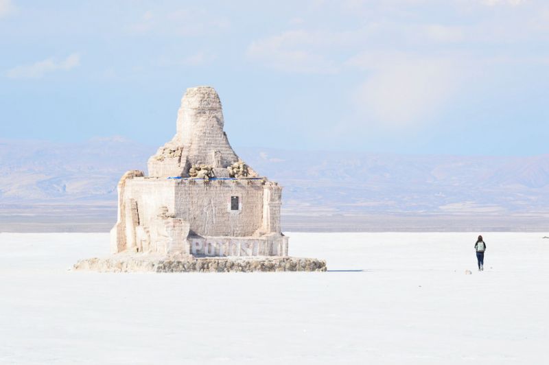 One of the best places to visit in Bolivia is Salar de Uyuni salt flat
