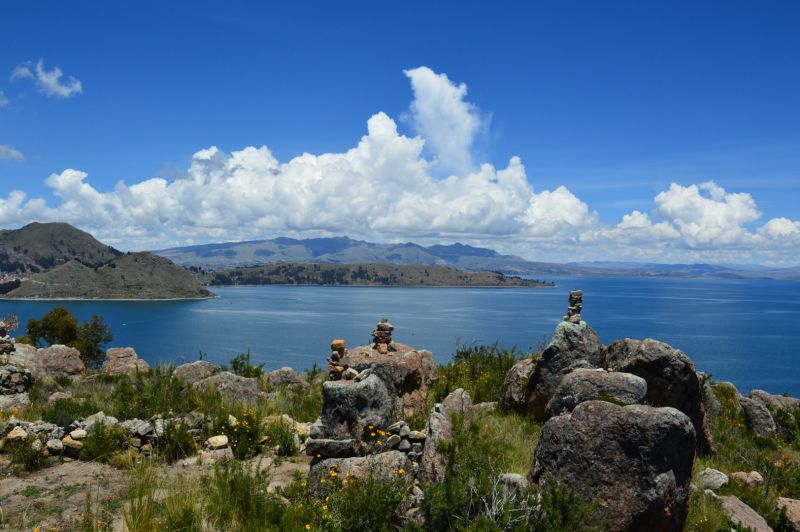 Not only bolivia mountains are high, lake Titicaca lies almost at 4000m