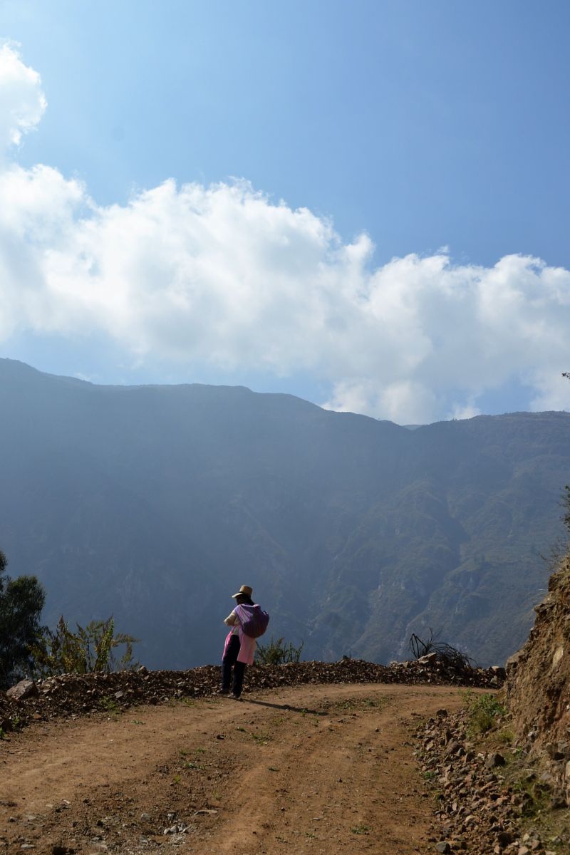 We give ride to Antonia, who tells us a bit about this place